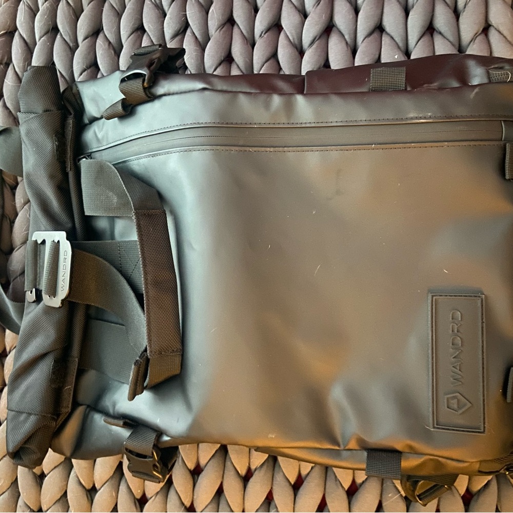 WANDRD PRVKE 21L V3 Black With Waist Belt And Straps